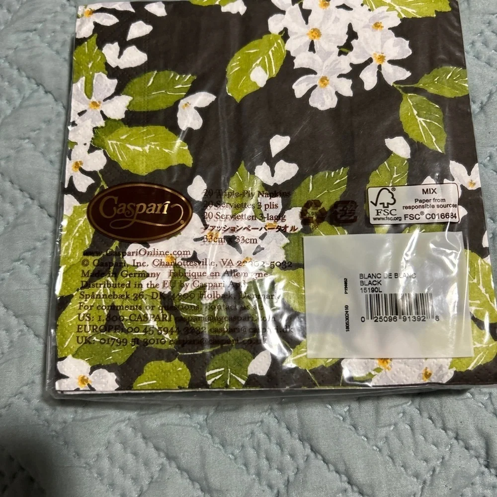 Caspari  20 Triple Ply Napkins 33x33cm Blanc De Blanc Black